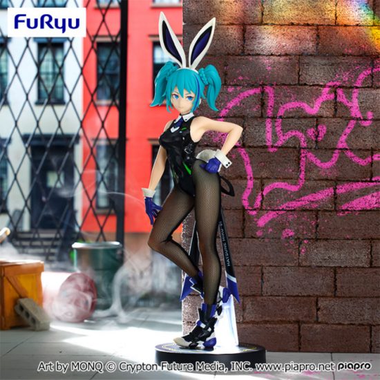 FuRyu Hatsune Miku BiCute Bunnies Figure Street Violet ver.